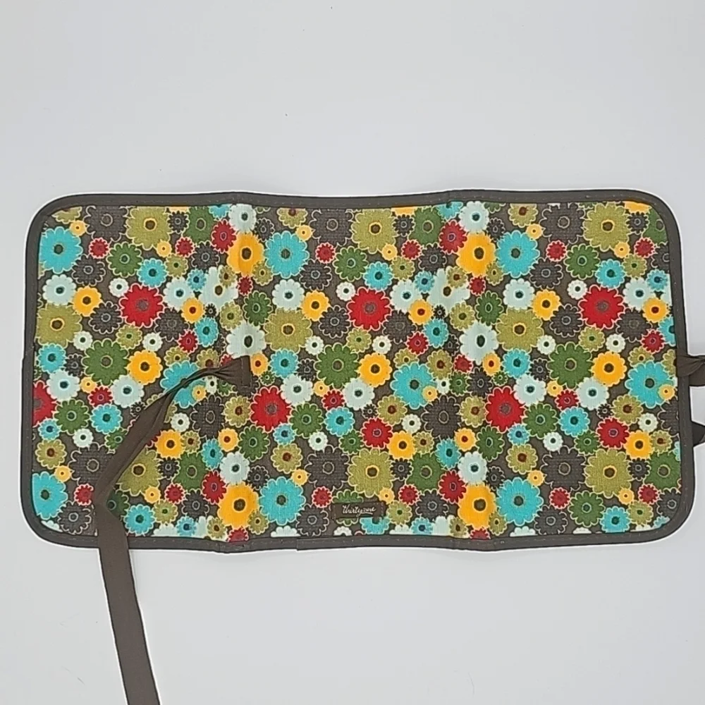 Thirty-one Trifold Floral/Argyle Planner Organizer
